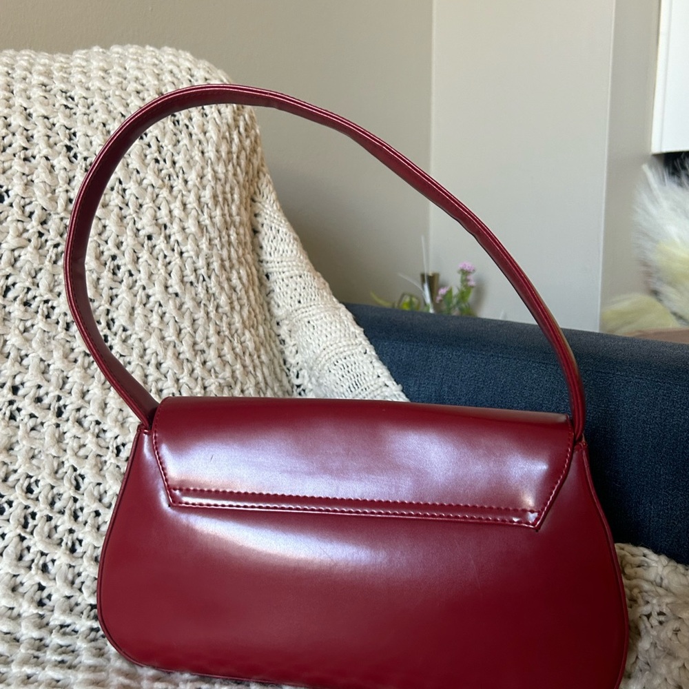 Ferragamo Red Leather Shoulder Bag - Picture 3 of 8